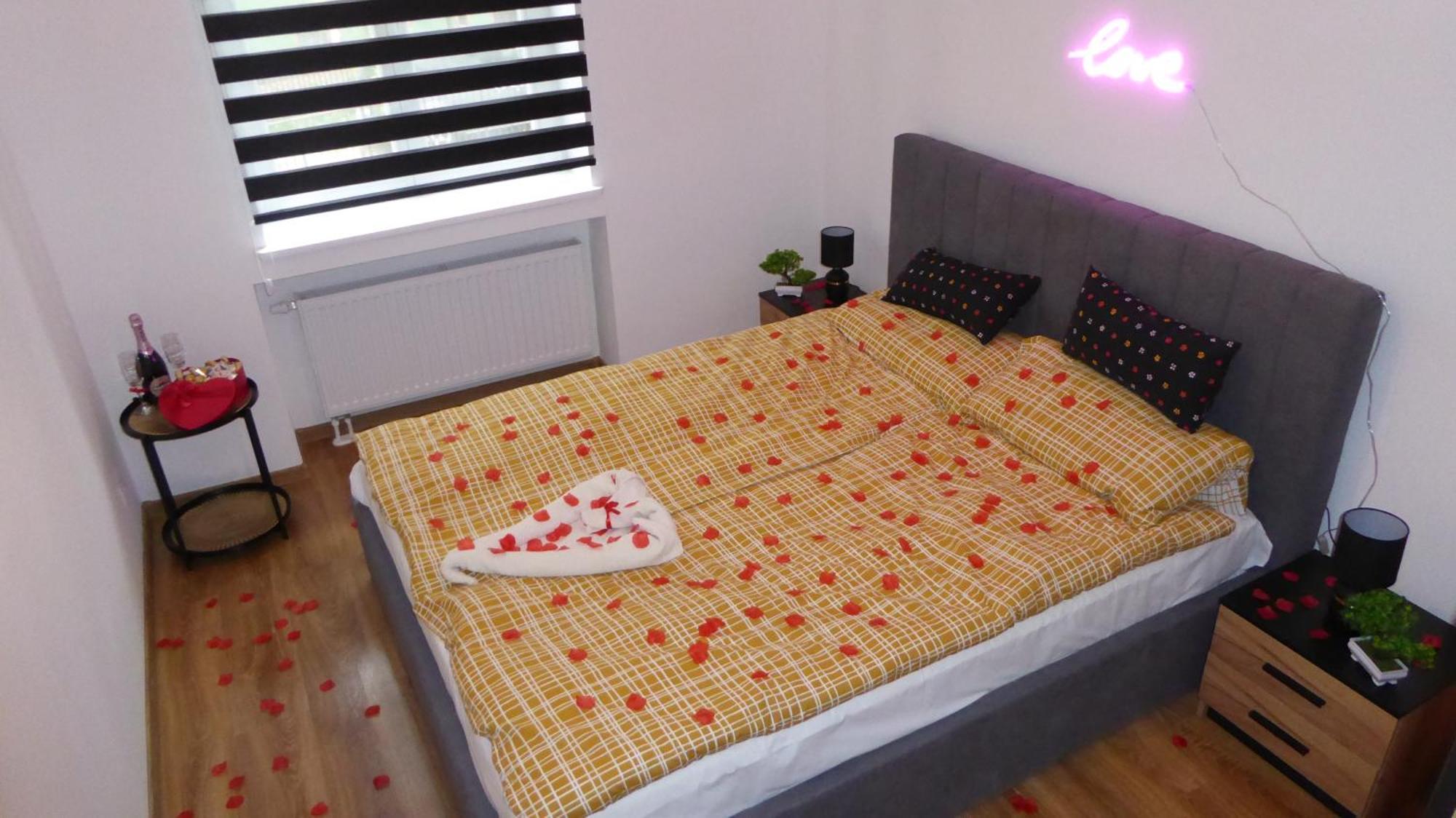 Apartament Love On 5 - Milosc Na 5 Legnica Exterior photo